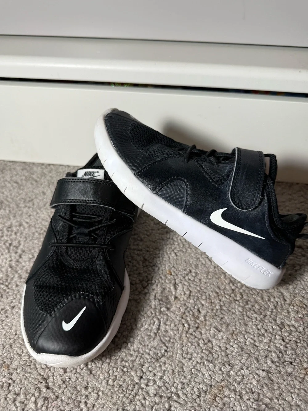 Nike Kids Black and White Hook-and-Loop Sneakers